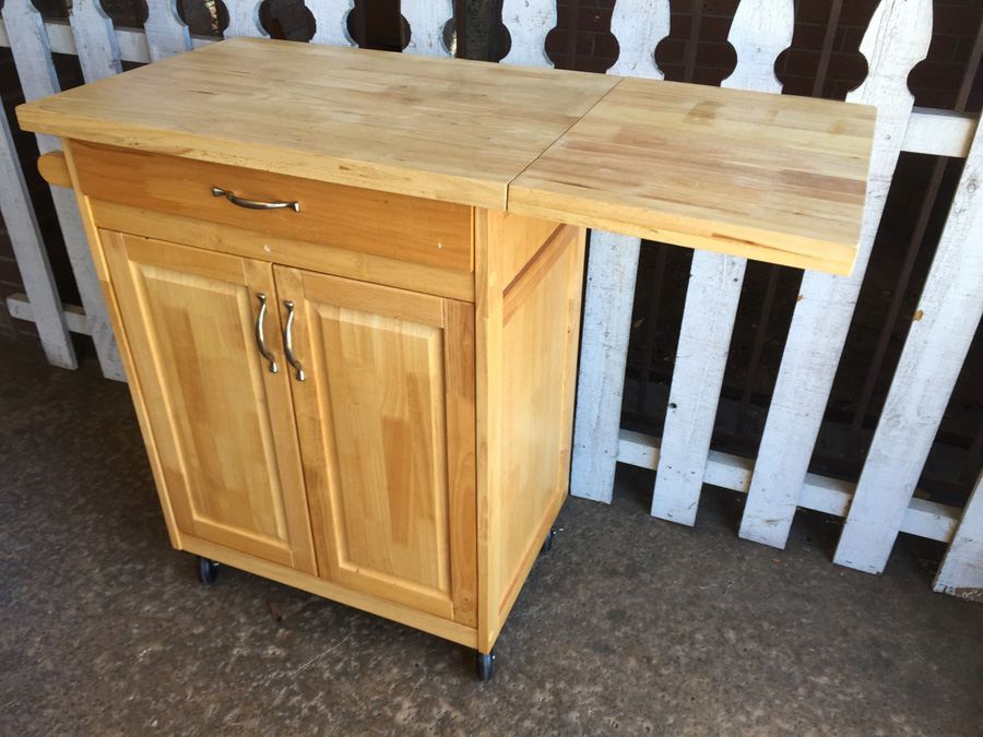 Wooden Kitchen Island on Casters [Photo 6]