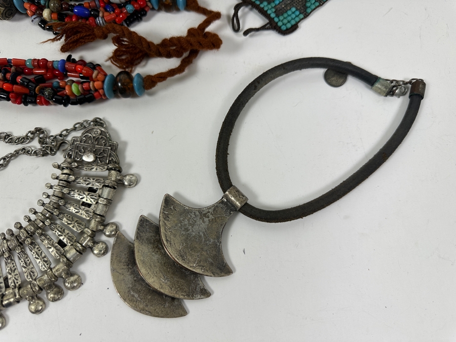 Just Added - Collection Of Various Jewelry And Woven Basket 19'L [Photo 9]