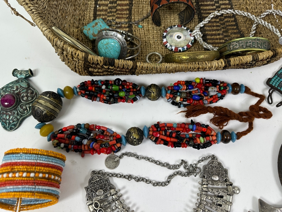 Just Added - Collection Of Various Jewelry And Woven Basket 19'L [Photo 8]