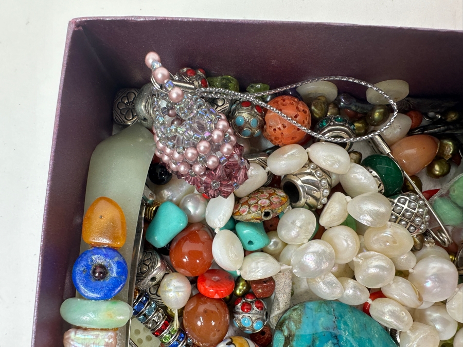 Just Added - Collection Of Various Beads And Jewelry - See Photos [Photo 12]