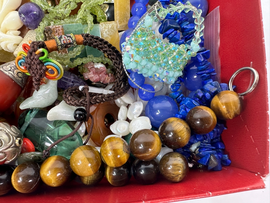 Just Added - Collection Of Various Beads And Jewelry - See Photos [Photo 8]