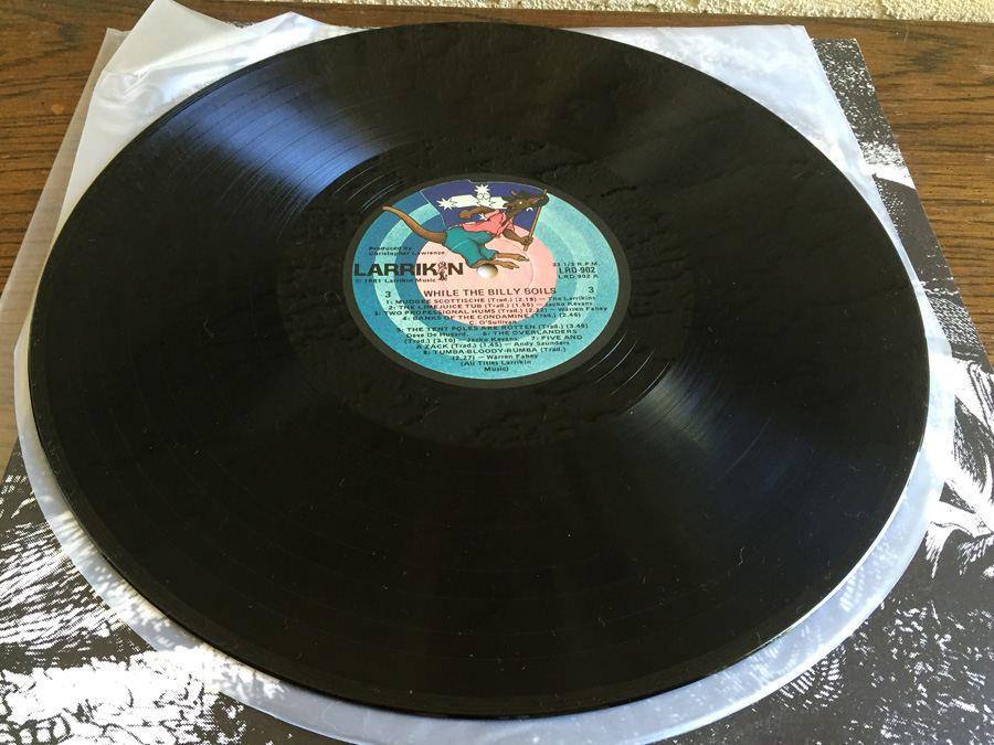 While The Billy Boils - A Panorama Of Australian Folklore - Larrikin - LRD-901- 2 x Vinyl [Photo 8]