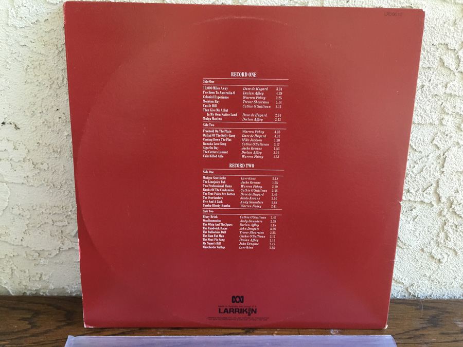 While The Billy Boils - A Panorama Of Australian Folklore - Larrikin - LRD-901- 2 x Vinyl [Photo 2]