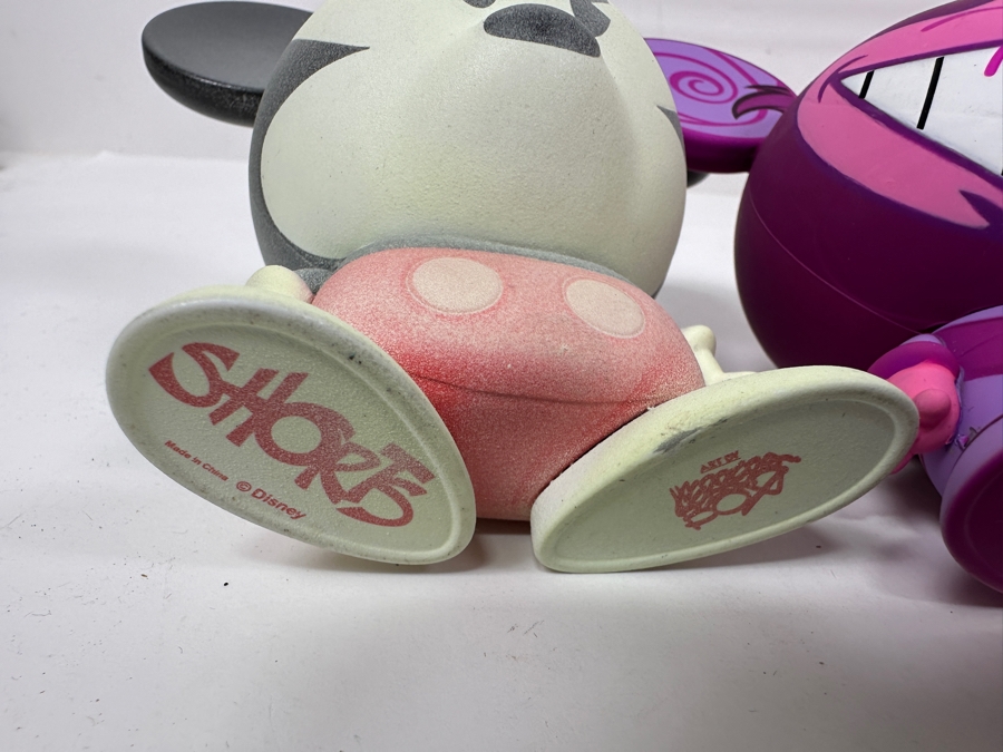 (4) Disney Shorts Vinyl Collectible Toy Art By Francisco Herrera: Mickey Mouse, Cheshire Cat From Disney's Alice In Wonderland, Genie Aladdin & Sally From Tim Burton's The Nightmare Before Christmas - Some Prototypes Directly From The Manufacturer 4.5'H [Photo 15]