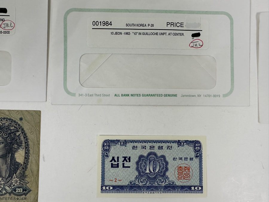 Lot of (13) Uncirculated World Notes in Jamestown Envelopes [Photo 12]