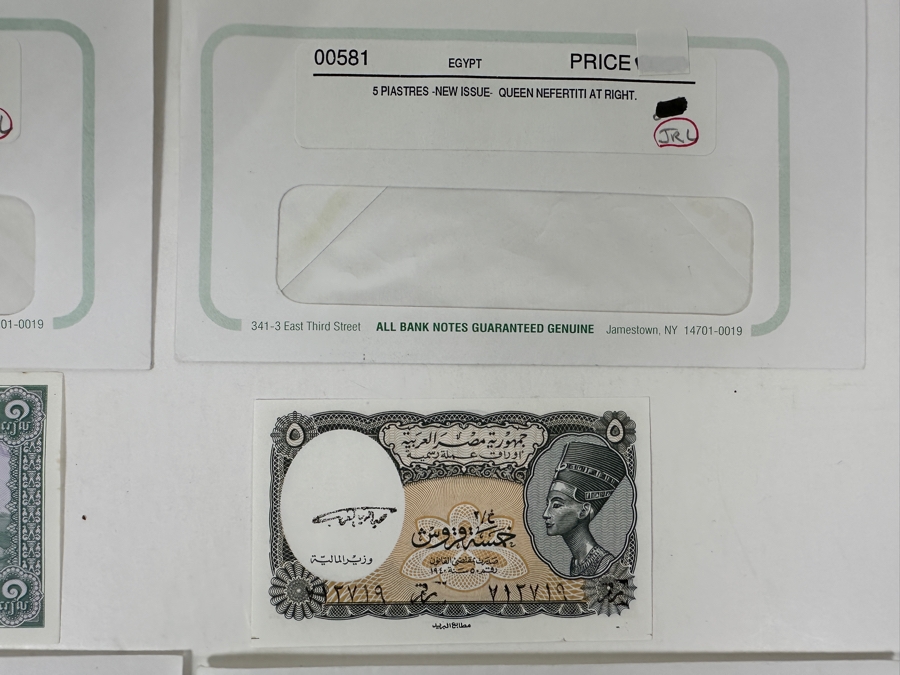 Lot of (13) Uncirculated World Notes in Jamestown Envelopes [Photo 8]