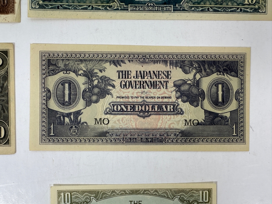 Collection of 6 Different Uncirculated World War II Japanese Invasion Money Notes [Photo 6]