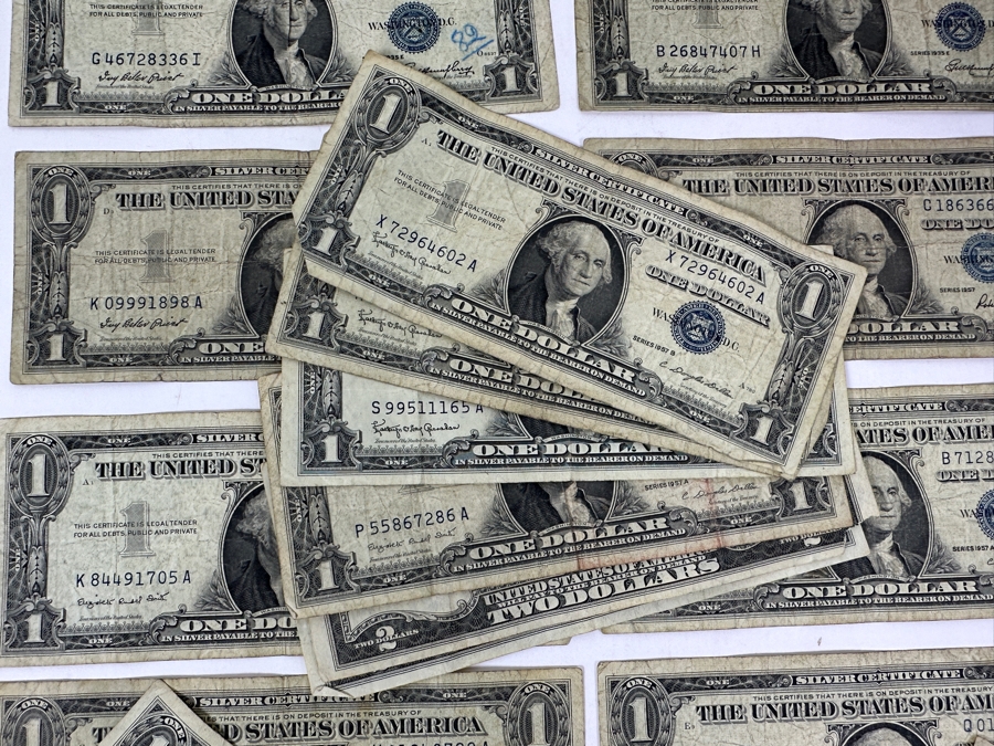 $63 Face Value, 47 Notes, $1, $2 & $5 Red Seals and Blue Seals Obsolete US Currency [Photo 4]