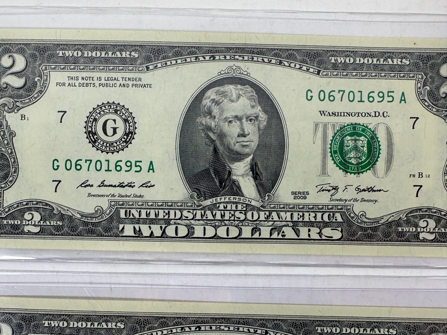 Consecutive Crispy Uncirculated $2 Bills [Photo 2]