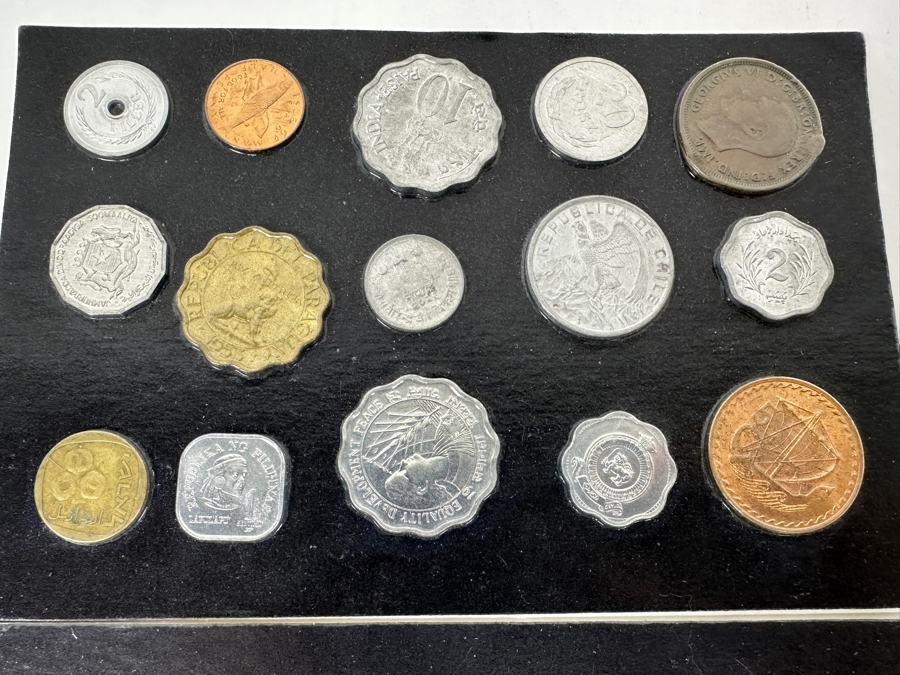 Big Bag of World Coins with Two Coin Sets [Photo 12]