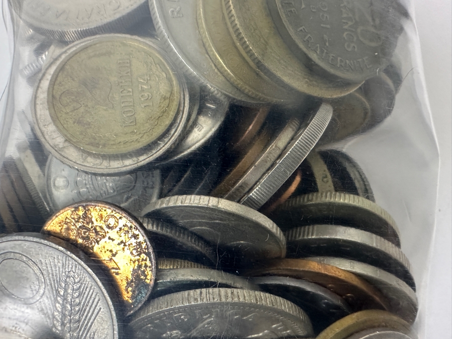 Big Bag of World Coins with Two Coin Sets [Photo 5]