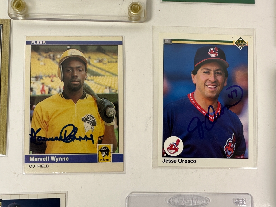 Baseball, Football, Basketball & Hockey Trading Cards Featuring Rookie Cards And Signed Cards - See Photos [Photo 12]