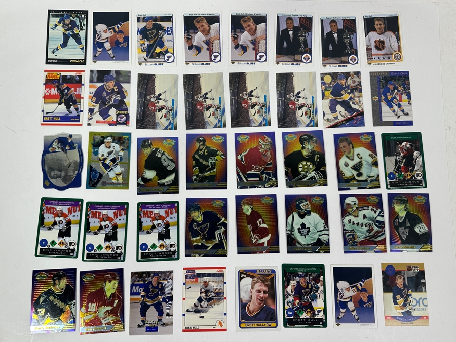 Huge Lot Of Top Player Baseball, Football, Basketball & Hockey Trading Cards Featuring Rookie Cards And Autographs - See Photos [Photo 11]