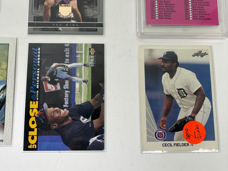 Huge Lot Of Top Player Baseball, Football, Basketball & Hockey Trading Cards Featuring Rookie Cards And Autographs - See Photos [Photo 14]