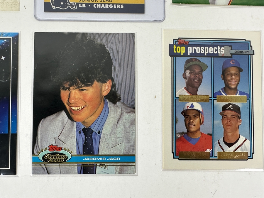 Huge Lot Of Top Player Baseball, Football, Basketball & Hockey Trading Cards Featuring Rookie Cards And Autographs - See Photos [Photo 17]