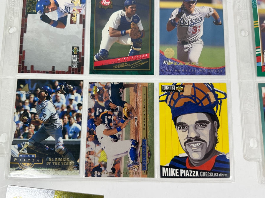 Top Player Baseball Card Lot Featuring Rookie Cards Of Ken Griffey Jr., Frank Thomas, Mike Piazza & Chipper Jones - See Photos [Photo 13]