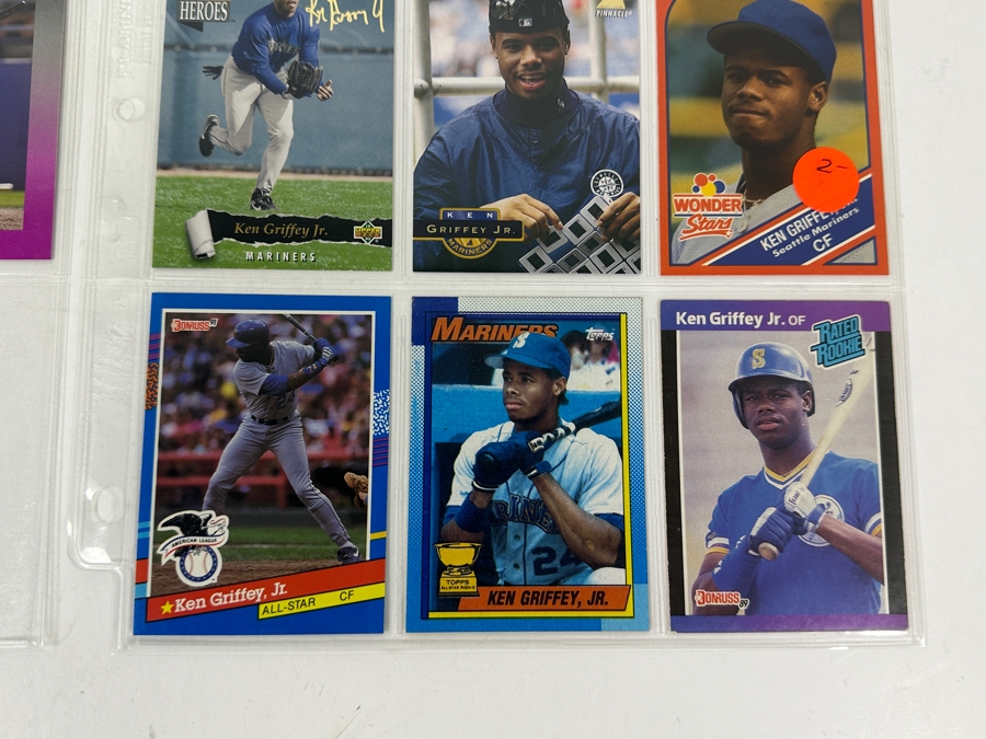 Top Player Baseball Card Lot Featuring Rookie Cards Of Ken Griffey Jr., Frank Thomas, Mike Piazza & Chipper Jones - See Photos [Photo 17]