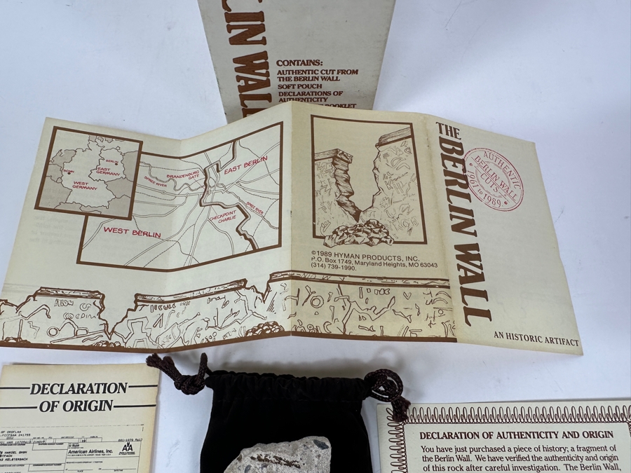Piece of the Berlin Wall in Original Packaging with COA [Photo 5]