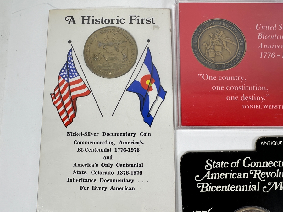 Vintage Bicentennial Collectibles Lot Featuring (5) $2 Dollar Bills, Bicentennial First Day Covers, Bicentennial Proof Coin Sets & Bicentennial Commemorative Medals Marking The 200th Anniversary Of The American Revolution - See Photos [Photo 19]