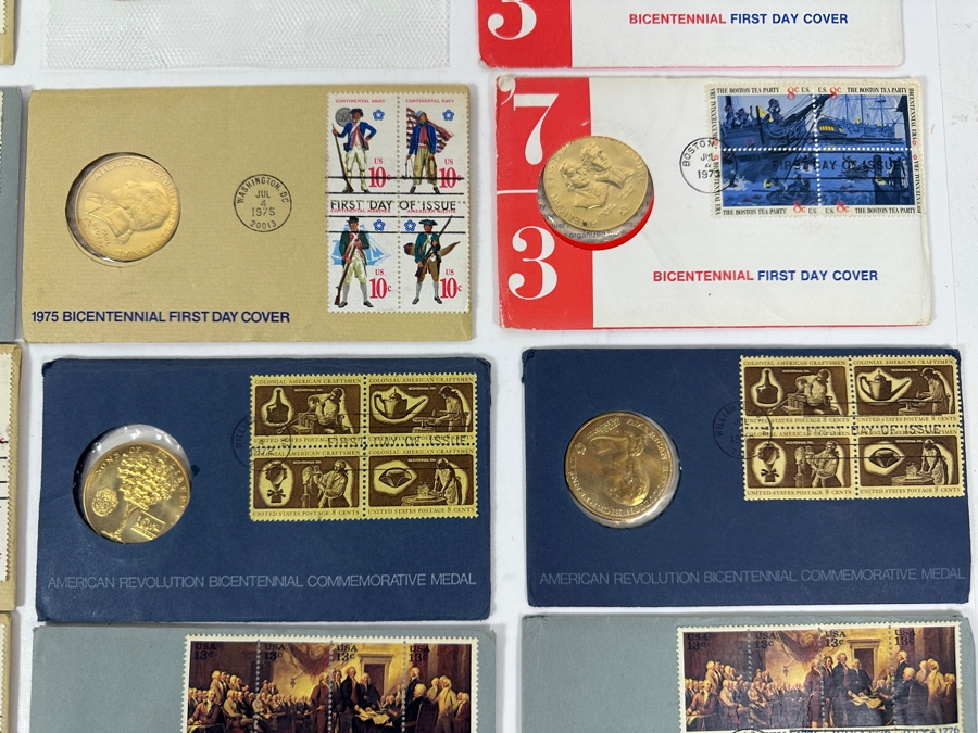(24) Vintage Bicentennial First Day Covers Each Featuring A Commemorative Medal Marking The 200th Anniversary Of The American Revolution [Photo 4]