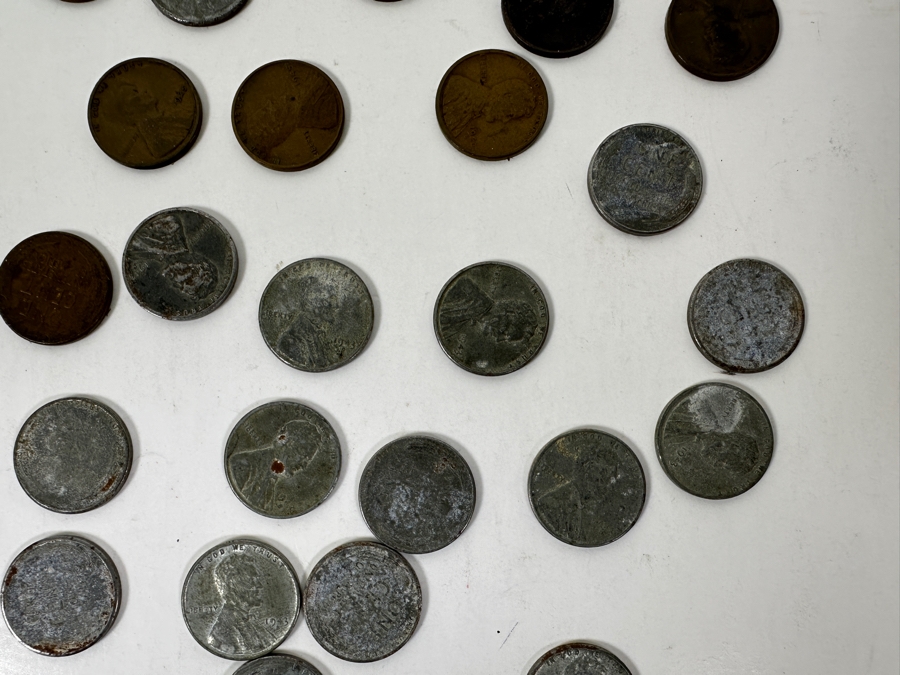 Vintage Penny Collection Featuring Lincoln Memorial Pennies, Wheat Pennies, Steel Pennies - See Photos [Photo 10]