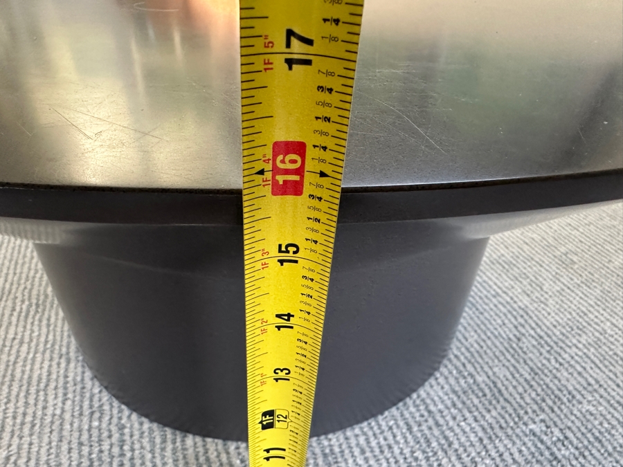 Crate & Barrel Circular Pedestal Coffee Table Side Table In Black Plastic 36'W X 16'H [Photo 8]