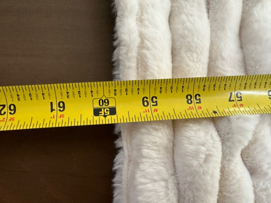 Rachel Roy Throw 48 X 60 [Photo 5]