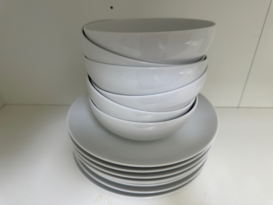 Crate & Barrel Dishware: (6) Bowls & (8) Dinner Plates