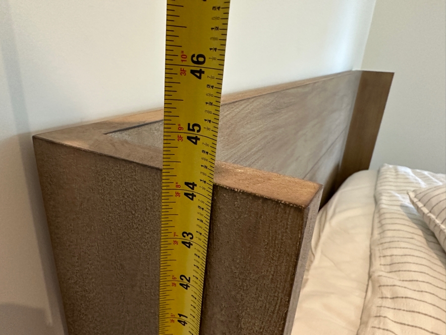 Restoration Hardware Queen Size Storage Bed 65.5W X 80L X 44H With Serta Perfect Sleeper Cozy Escape Plush Pillow Top Queen Size Mattress (Bedding Not Included) [Photo 7]