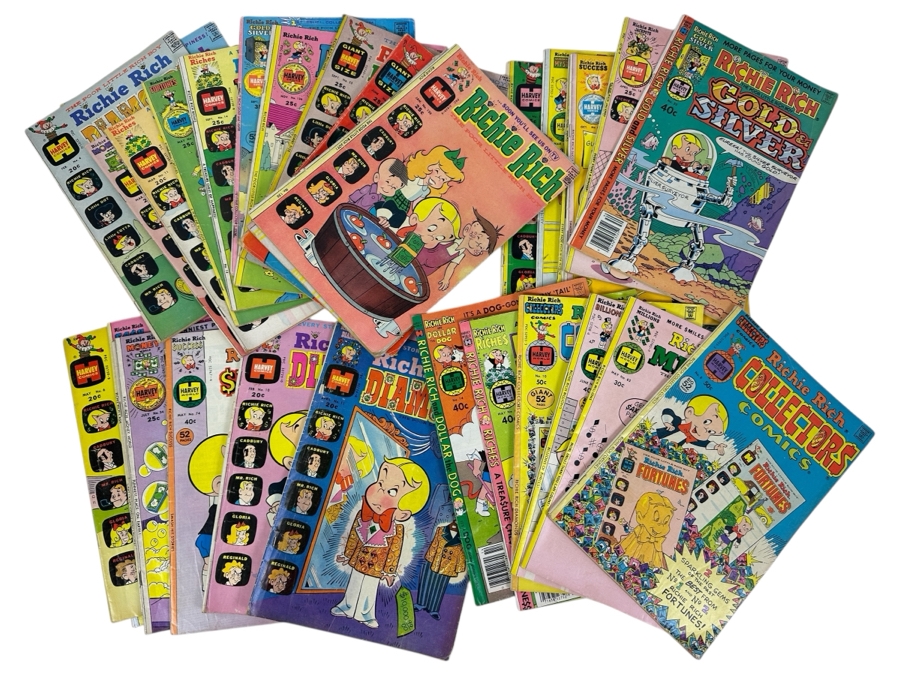 (26) Vintage 1970s Richie Rich Comic Books