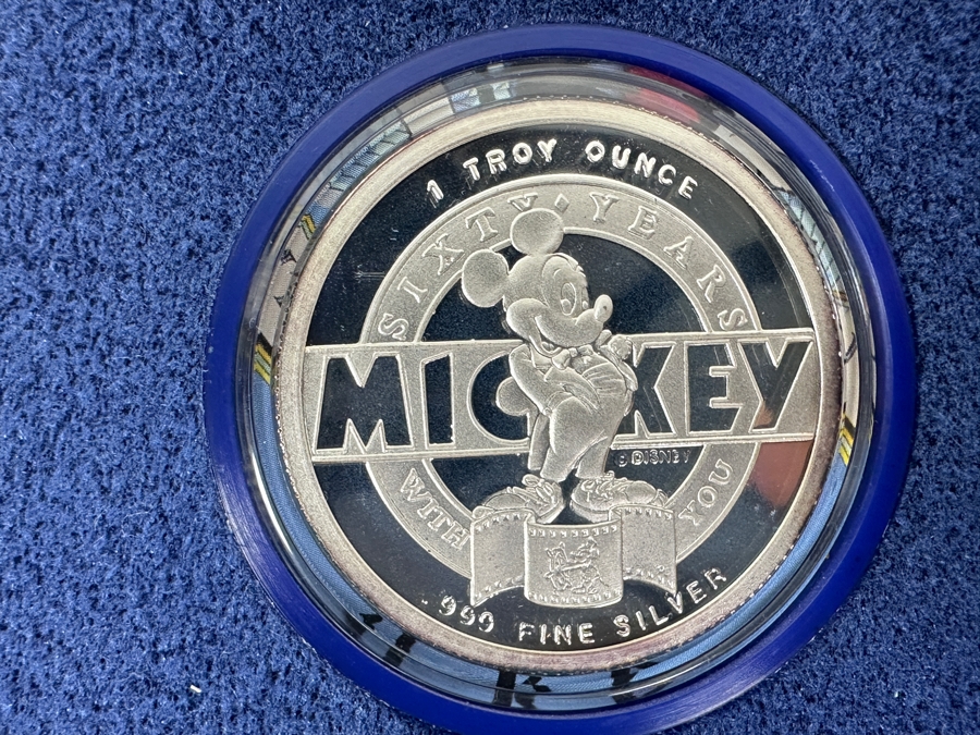 Limited Edition 99.9% Pure Silver 1 Troy Ounce Mickey Mouse Sixty Years Collection Edition Coin [Photo 4]