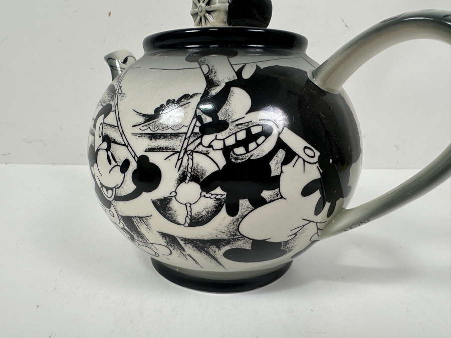 Disney Showcase Collection Limited Edition Steamboat Willie Teapot By Cardew Design With Original Box 9.5W X 6.5H [Photo 6]