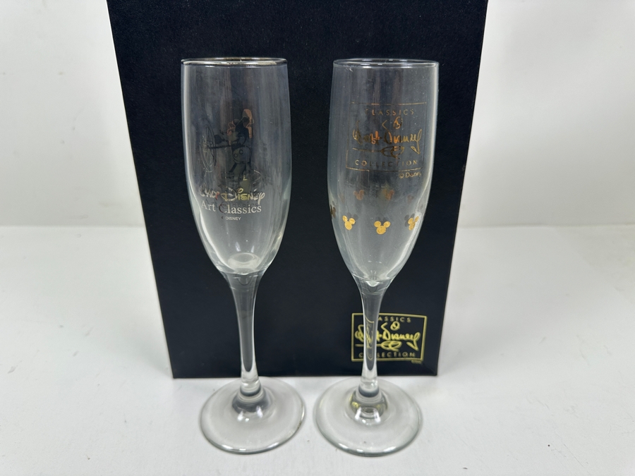 Pair Of Walt Disney Classics Collection Champagne Glasses With Original Box 9H [Photo 6]