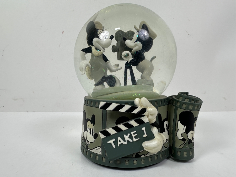 Walt Disney's Steamboat Willie Musical Snow Globe With Minnie Mouse & Mickey Mouse 'You Oughta Be In Pictures' 5.5H [Photo 3]