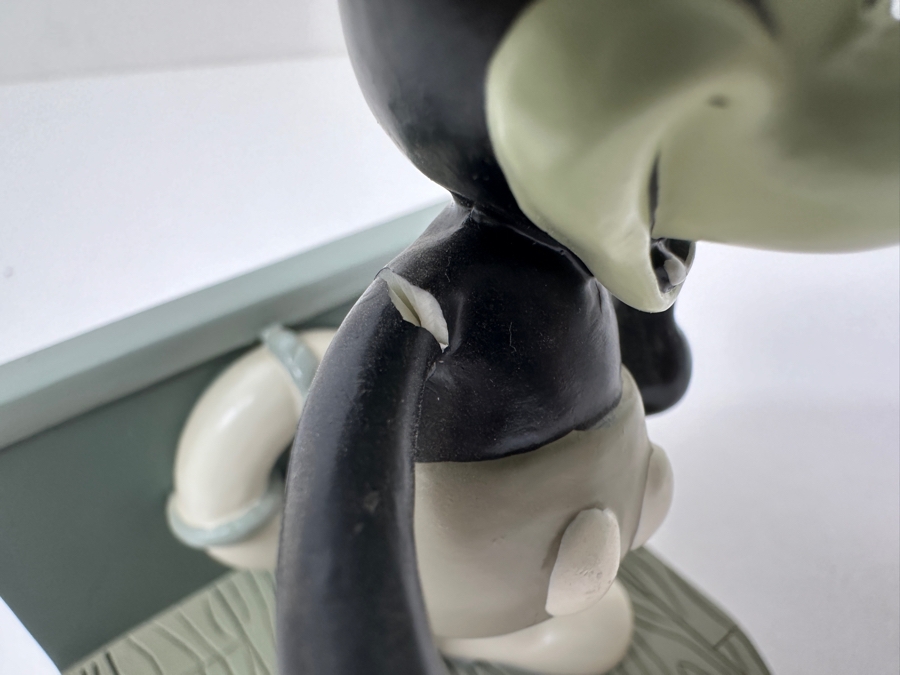 Steamboat Willie Mickey Mouse Clock Figurine (Has Crack In Right Shoulder - See Photos) With Original Box 5H [Photo 8]