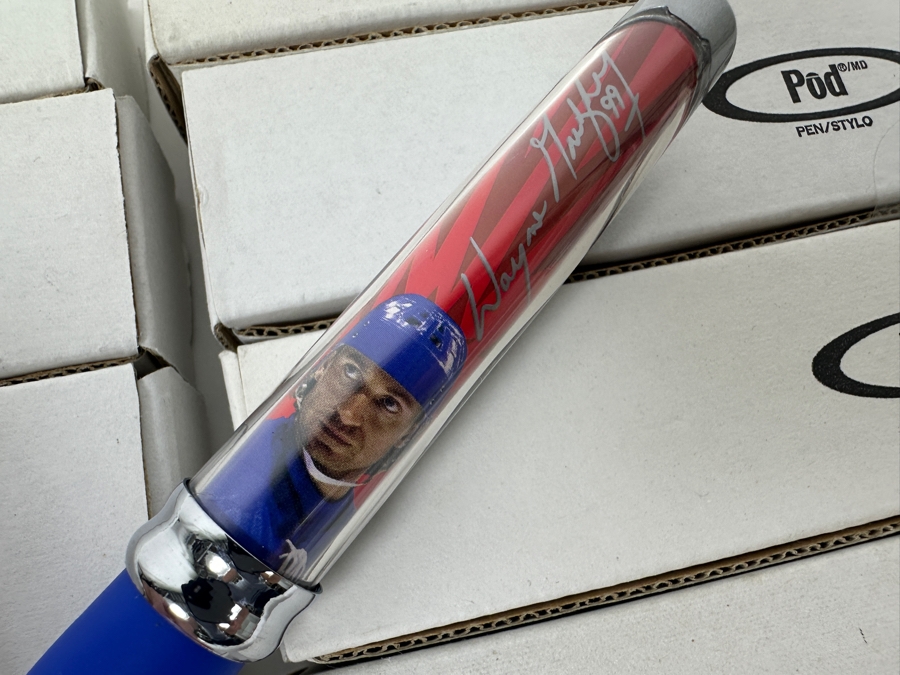 (8) Wayne Gretzky New Old Stock Pod Pens [Photo 4]