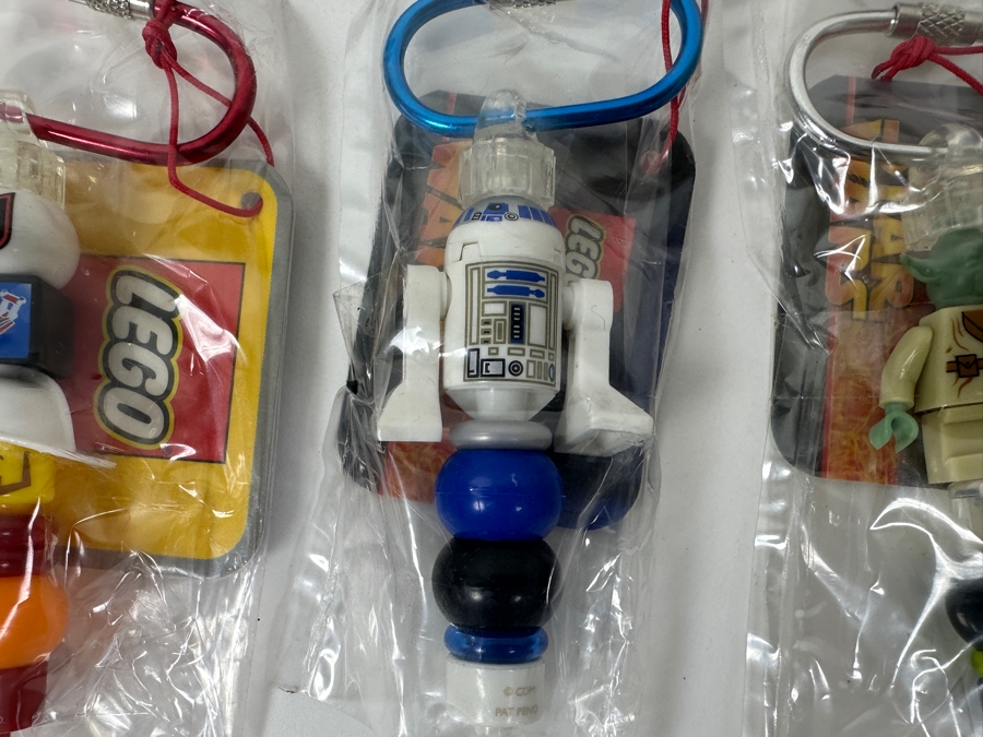 (8) New Lego / Star Wars Keychains [Photo 8]