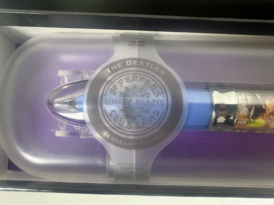 (4) Beatles New Old Stock Pod Pens And (4) Elvis New Old Stock Pod Pens [Photo 6]