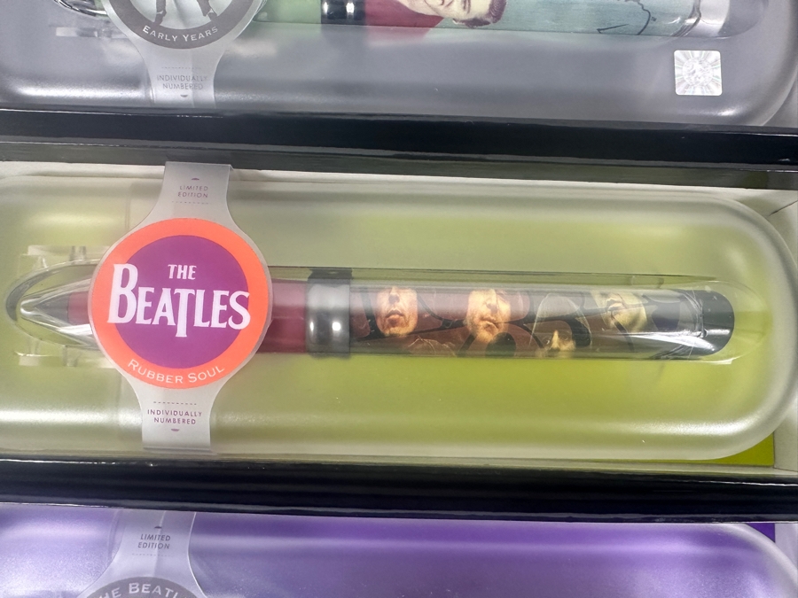 (4) Beatles New Old Stock Pod Pens And (4) Elvis New Old Stock Pod Pens [Photo 2]