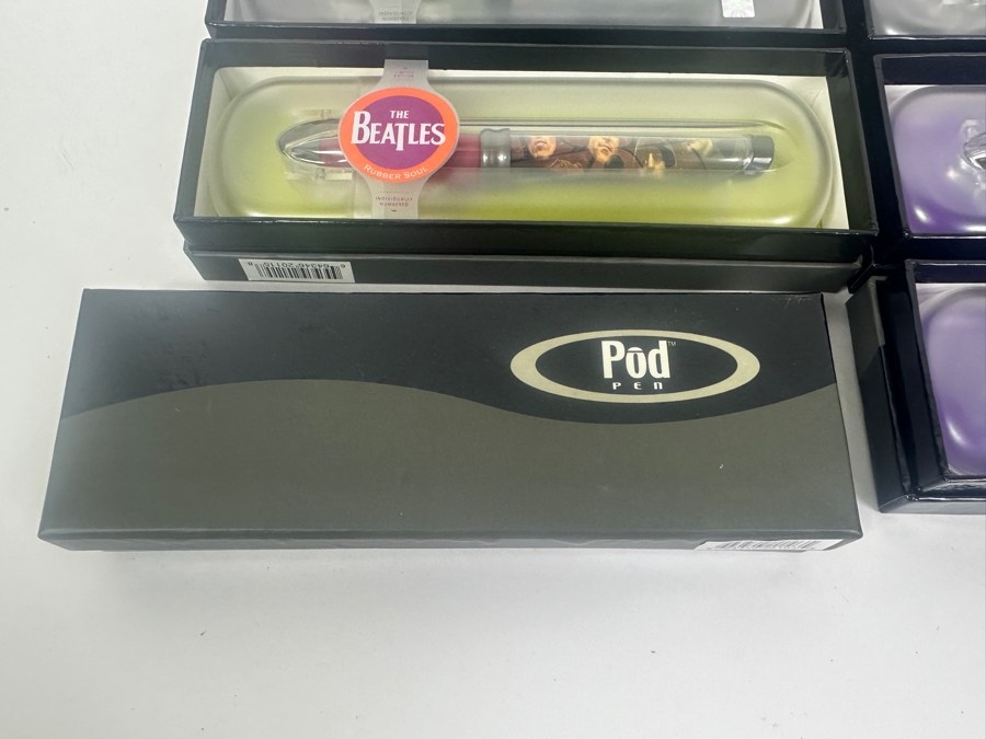 (4) Beatles New Old Stock Pod Pens And (4) Elvis New Old Stock Pod Pens [Photo 11]