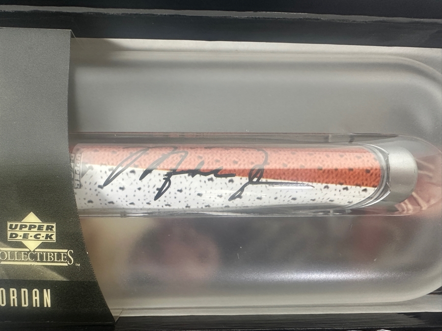 (8) Michael Jordan New Old Stock Pod Pens [Photo 3]