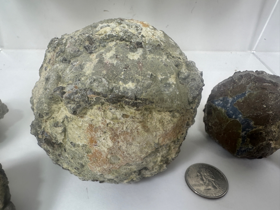 (13) Thundereggs Rock Geodes [Photo 4]
