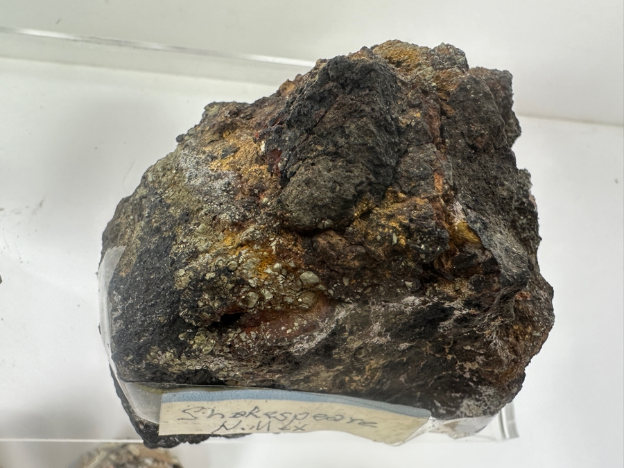 Collection Of Various Rocks And Geodes [Photo 8]