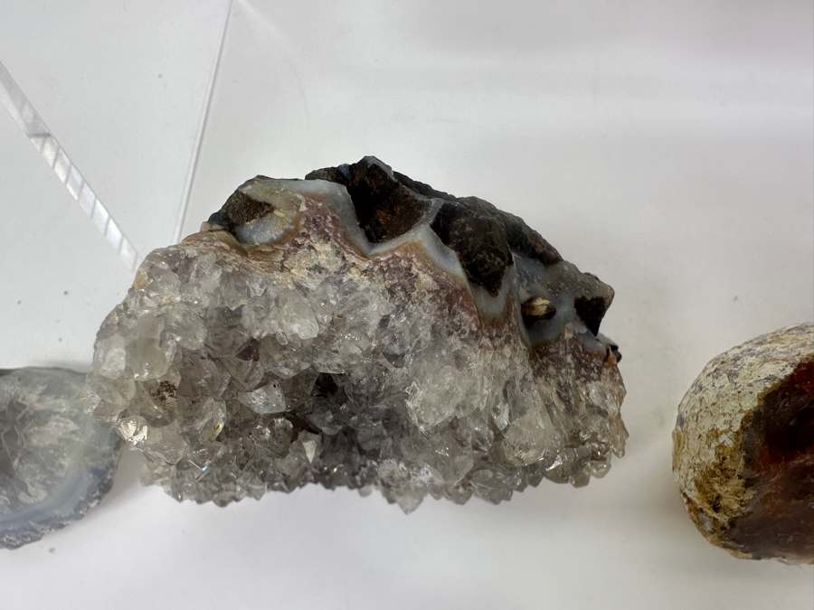 Collection Of Various Rocks And Geodes [Photo 17]