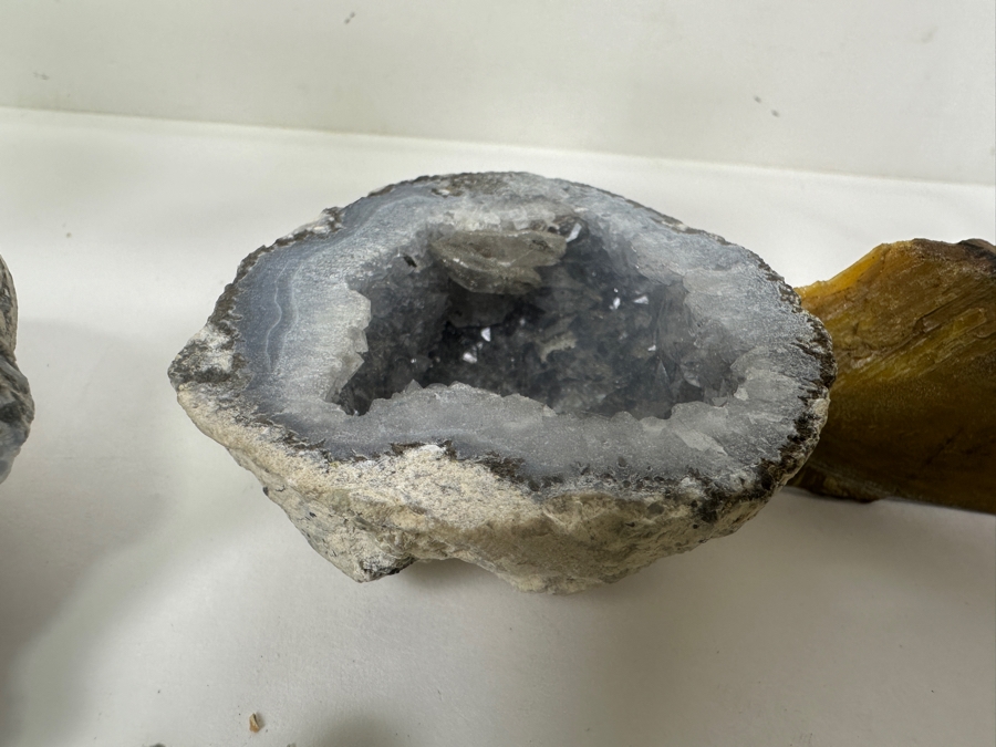 Collection Of Various Rocks And Geodes [Photo 8]