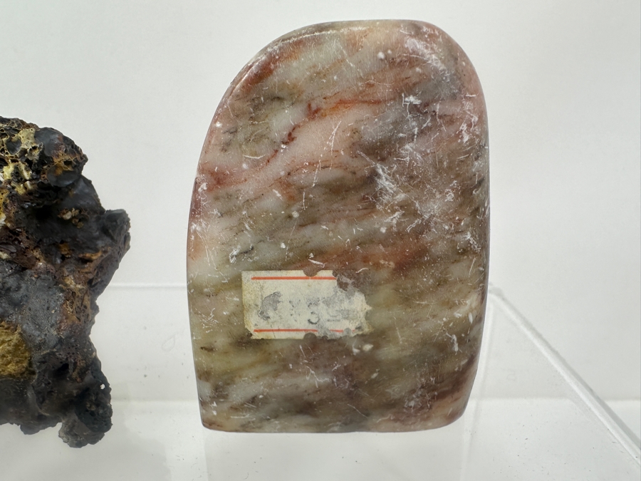 Collection Of Various Rocks And Geodes [Photo 18]