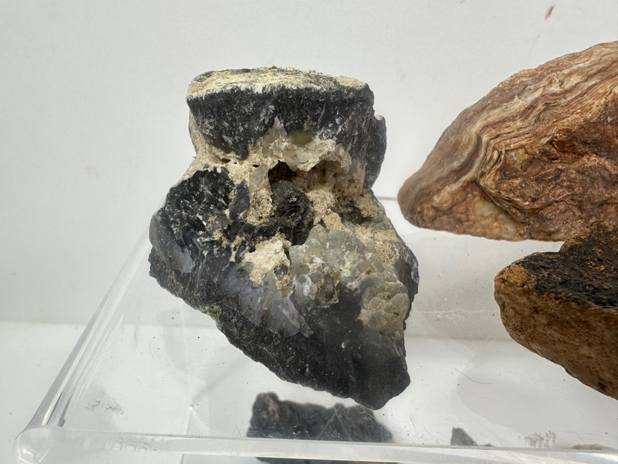 Collection Of Various Rocks [Photo 3]