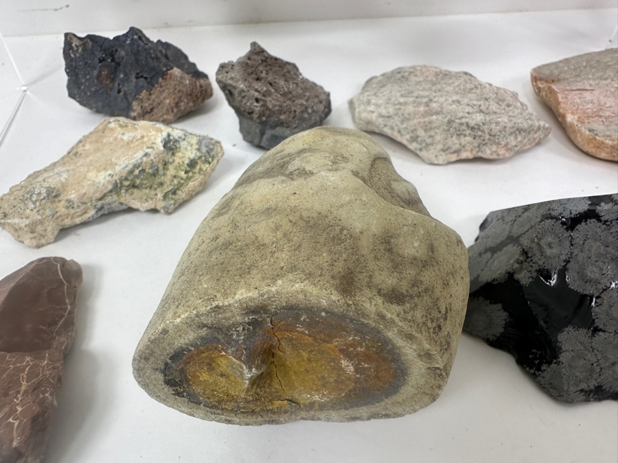 Collection Of Various Rocks [Photo 11]