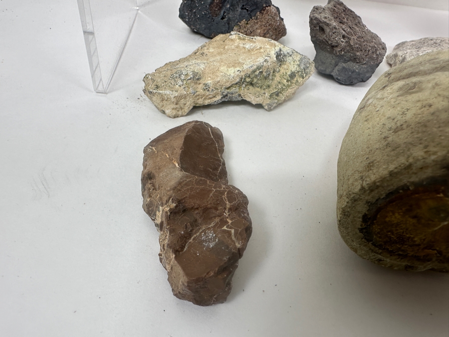 Collection Of Various Rocks [Photo 12]