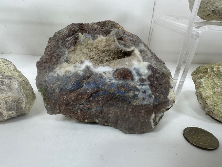 (13) Thundereggs Rock Geodes [Photo 11]